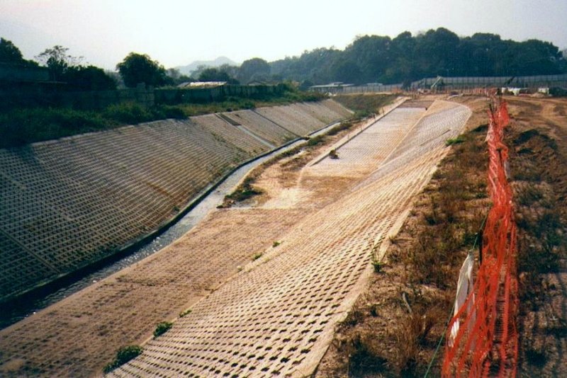 drainagechannelconstruction.jpg